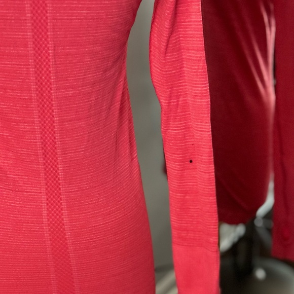 LULULEMON RUN SWIFTLY TECH LONG SLEEVE CREW IN HEATHERED BOOM JUICE - Picture 12 of 12